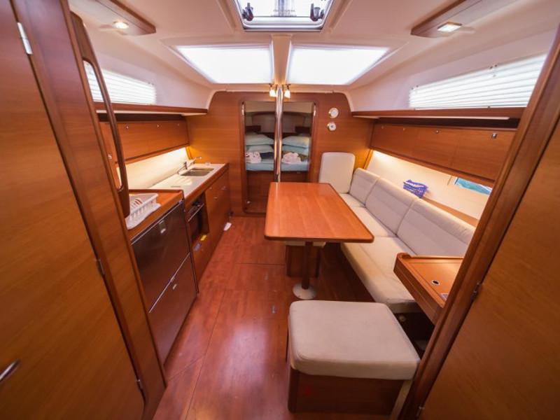 Book yachts online - sailboat - Dufour 382 Grand Large - Dardanus - rent