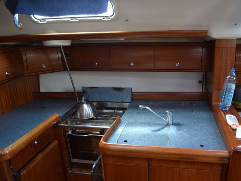 Book yachts online - sailboat - Bavaria 49 - Ivka I - rent