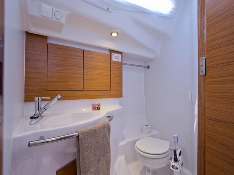 Book yachts online - sailboat - Elan Impression 40 - Majandra - rent