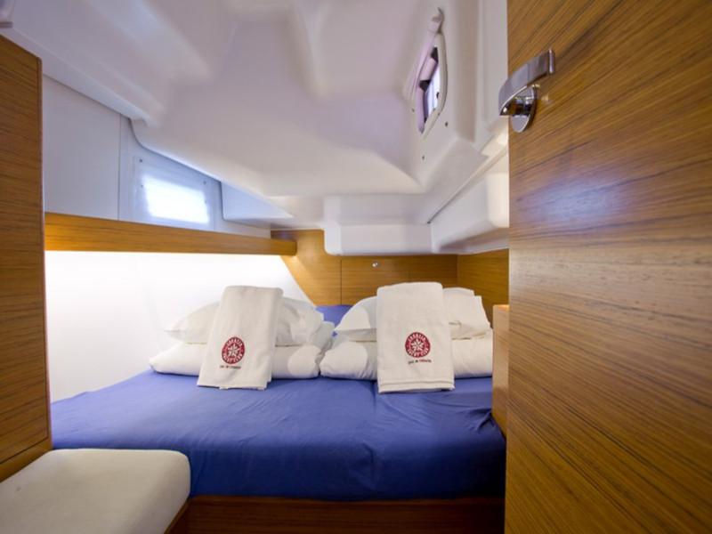 Book yachts online - sailboat - Elan Impression 40 - Majandra - rent