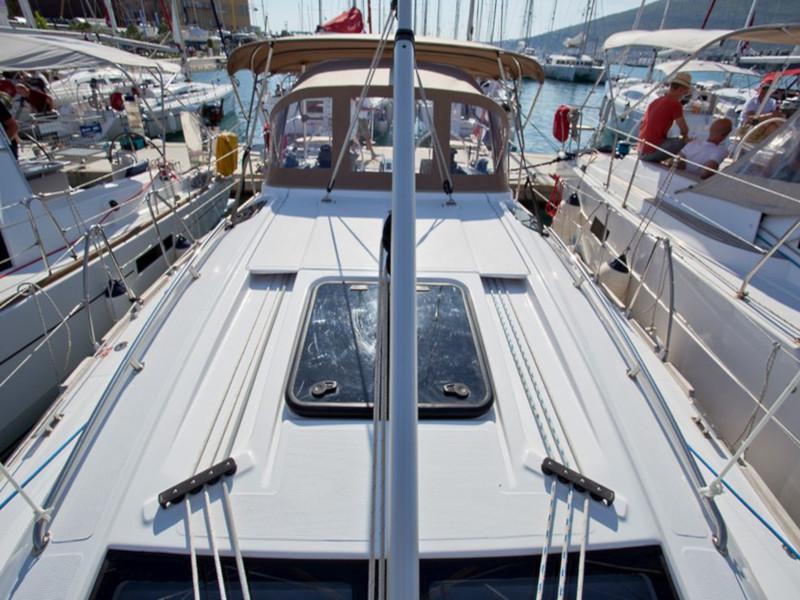 Book yachts online - sailboat - Elan Impression 40 - Majandra - rent