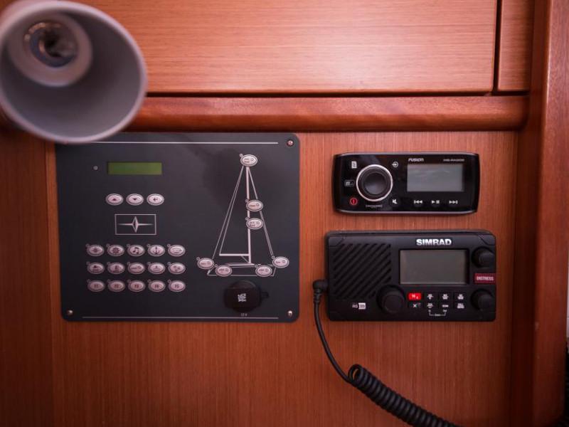 Book yachts online - sailboat - Bavaria Cruiser 33 (4) - Allori - rent