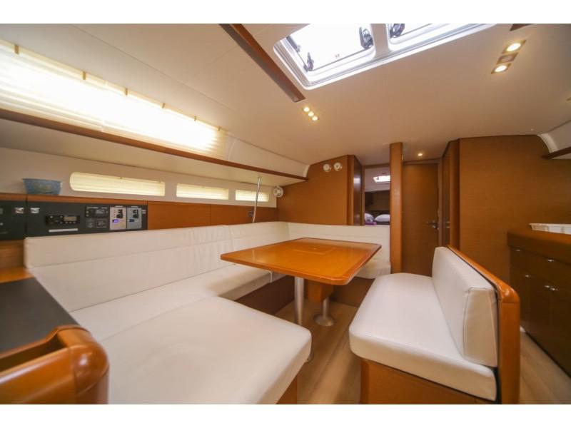 Book yachts online - sailboat - Sun Odyssey 519 - Malake - rent