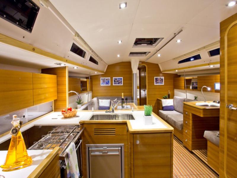 Book yachts online - sailboat - Salona 44 - Elva - rent