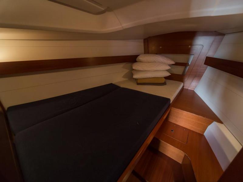 Book yachts online - sailboat - Dufour 380 - Pegase - rent