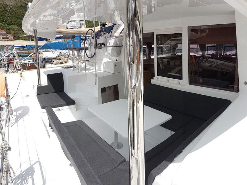 Book yachts online - catamaran - Lagoon 400 S2 - Platon - rent