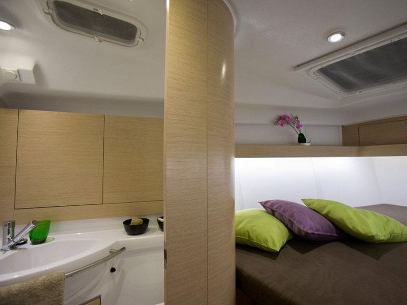 Book yachts online - sailboat - Elan Impression 40 - Google - rent