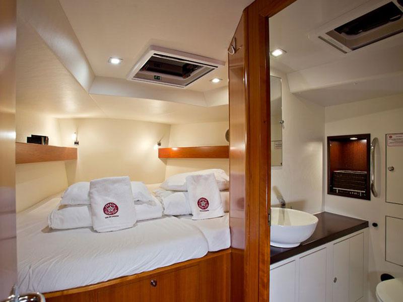 Book yachts online - sailboat - Allures 45 - Alunette - rent