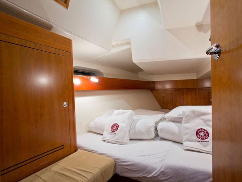 Book yachts online - sailboat - Allures 45 - Alunette - rent