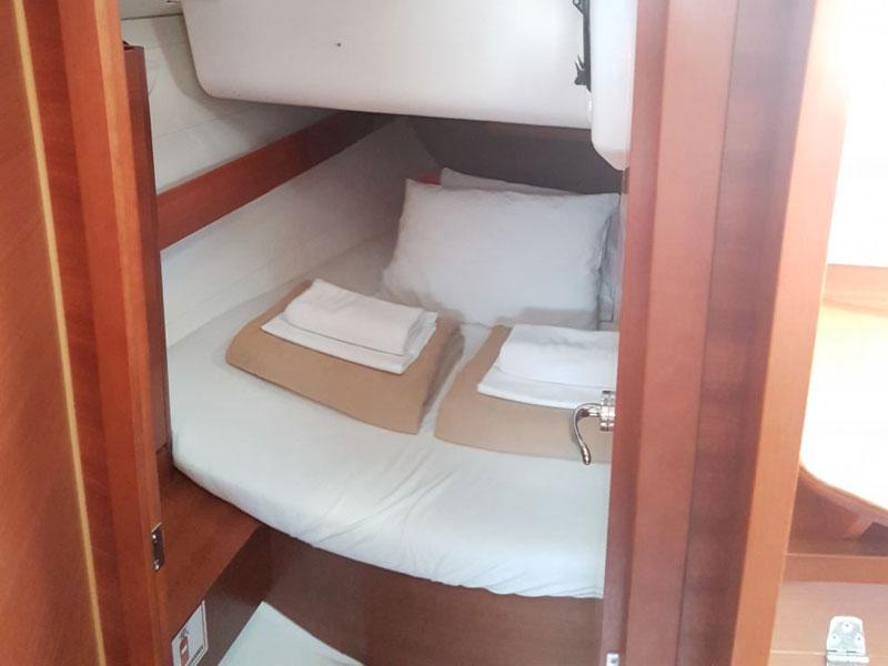 Book yachts online - sailboat - Dufour 382 Grand Large - Aristarchos - rent