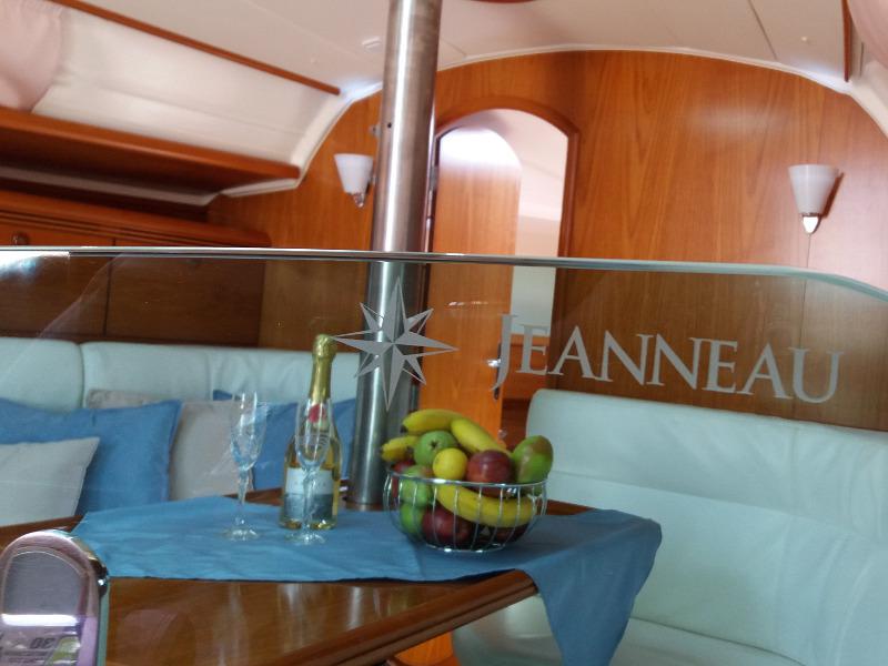 Book yachts online - sailboat - Sun Odyssey 35 - Kama - rent