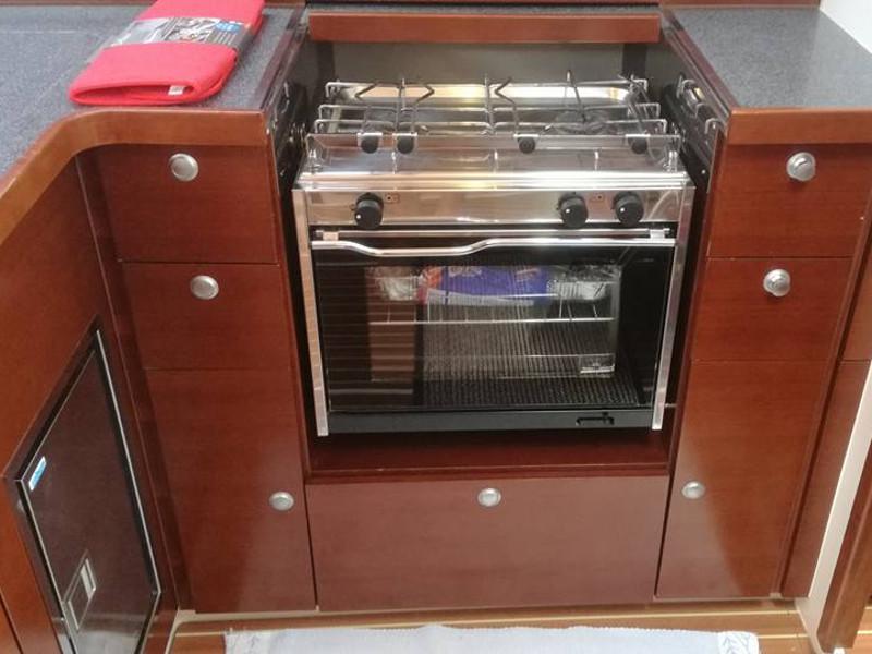 Book yachts online - sailboat - Hanse 400e - Lady - rent