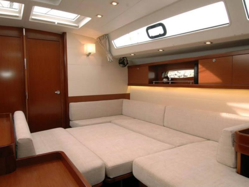 Book yachts online - sailboat - Oceanis 50 Family - Flying Colours - rent