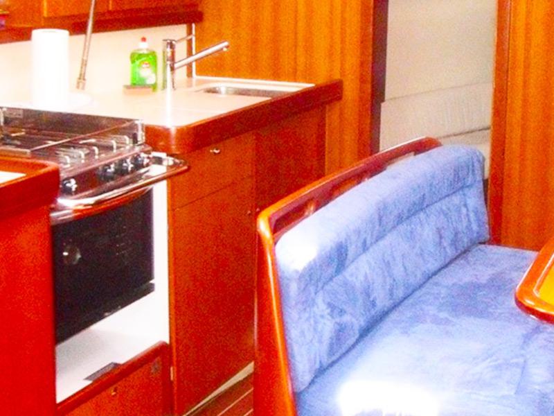 Book yachts online - sailboat - Dufour 425 - Franca - rent