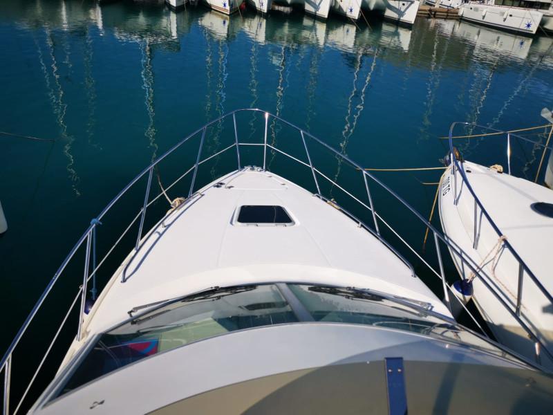 Book yachts online - motorboat - Sealine F34 - Little One - rent