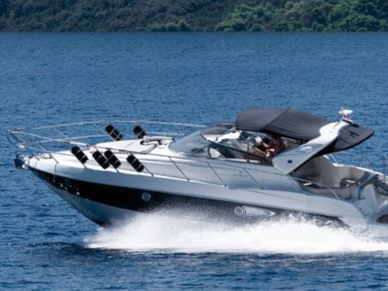 Book yachts online - motorboat - Cranchi Zaffiro 36 - Snoopy - rent