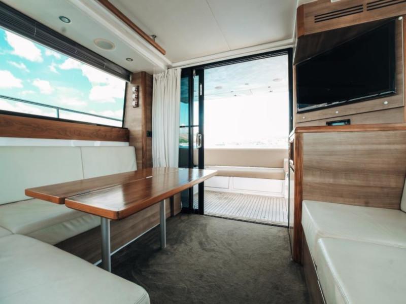 Book yachts online - motorboat - Sealine F 450 - Shuron - rent