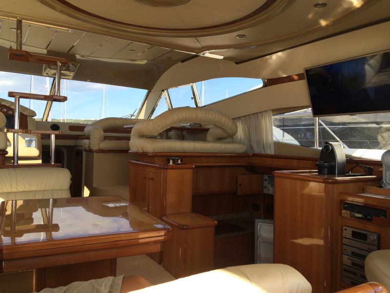 Book yachts online - motorboat - Ferretti 460 - Summertime - rent
