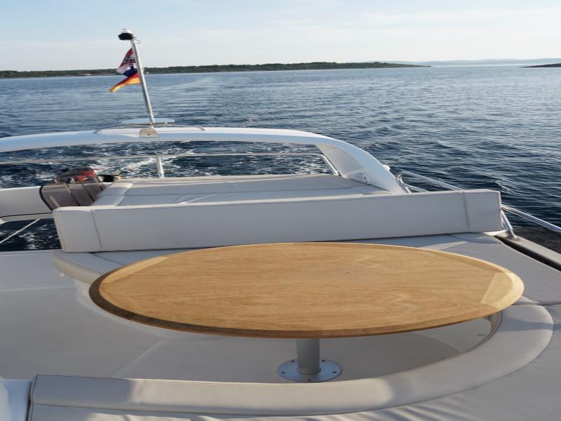 Book yachts online - motorboat - Antares 36 - Solavis - rent