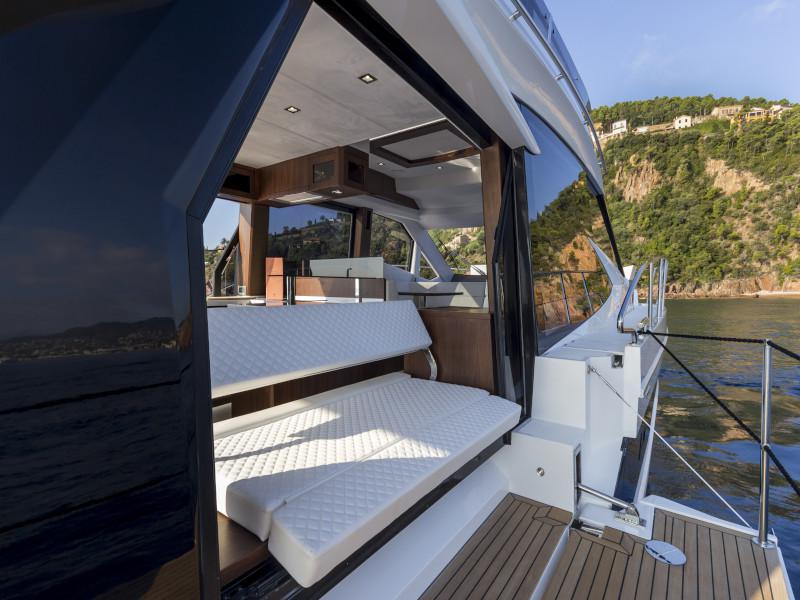 Book yachts online - motorboat - Galeon 500 Fly - Barbara - rent