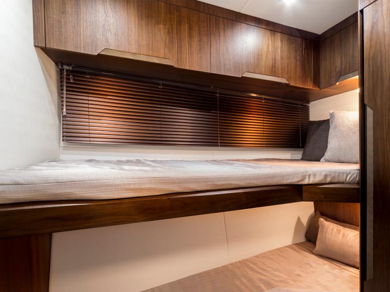 Book yachts online - motorboat - Galeon 500 Fly - Barbara - rent