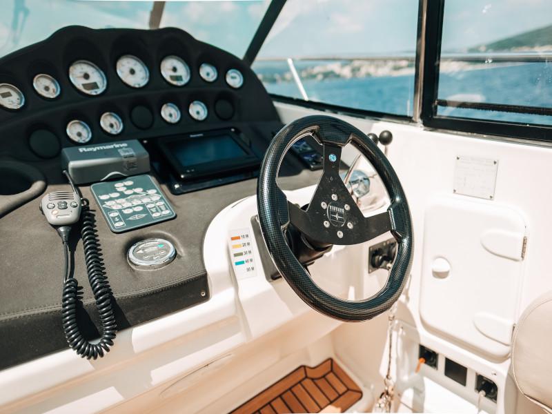 Book yachts online - motorboat - Bavaria 42 HT - HELENA V - rent