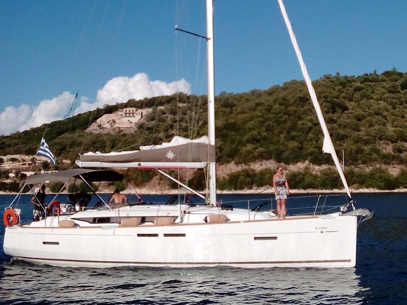 Book yachts online - sailboat - Sun Odyssey 409 - El Greco - new sails 2022 - rent