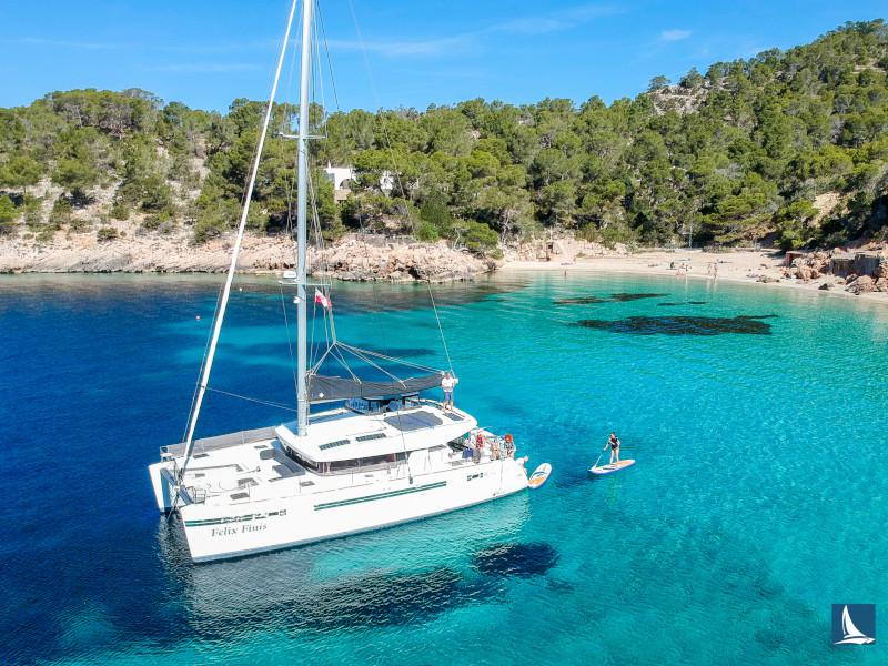 Book yachts online - catamaran - Lagoon 450 Sport - Felix Finis - rent