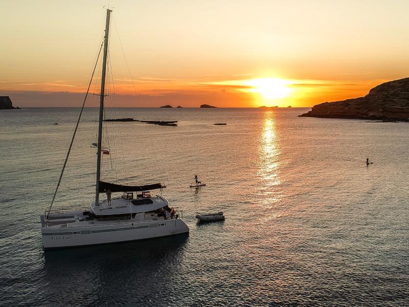 Book yachts online - catamaran - Lagoon 450 Sport - Felix Finis - rent