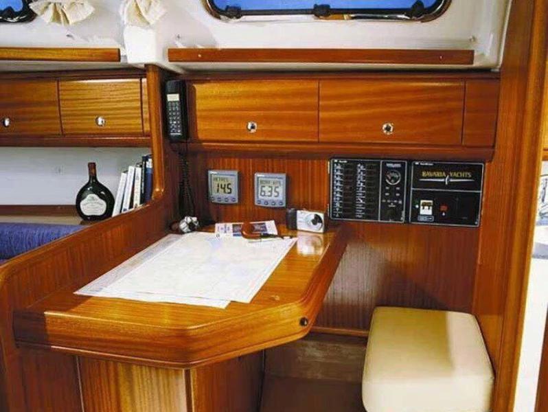 Book yachts online - sailboat - Bavaria 32 - Thorikos - rent