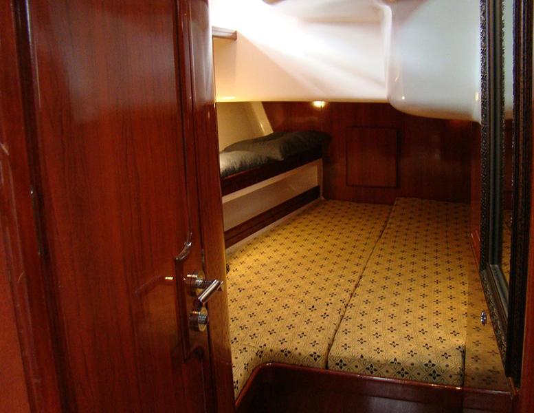 Book yachts online - sailboat - Ocean Star 51.2 - Anastasia - rent