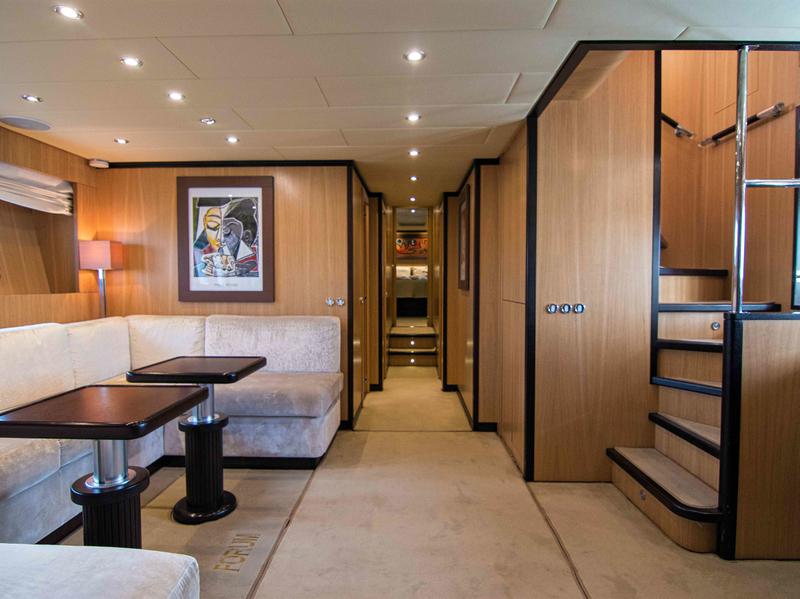 Book yachts online - motorboat - Leopard 24M - LEOPARD FORUM 24M (BALTIC SEA) - rent