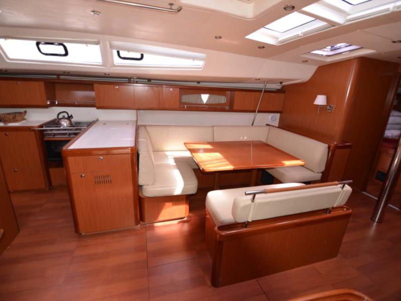 Book yachts online - sailboat - Oceanis 54 - Captain John - rent