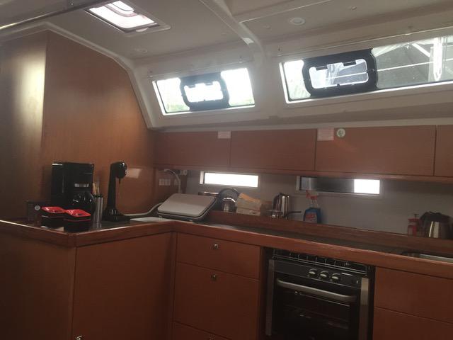 Book yachts online - sailboat - Bavaria Cruiser 46 - IRENE - rent