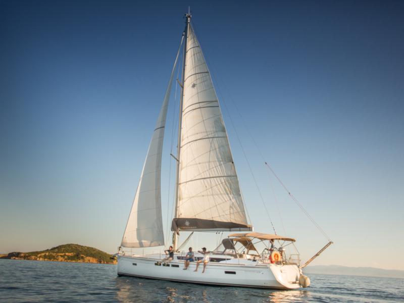 Book yachts online - sailboat - Sun Odyssey 519 (AC, Gen) - AURORA AC,GEN - rent