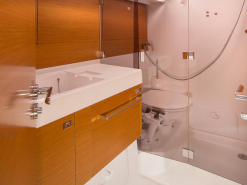 Book yachts online - sailboat - Sun Odyssey 519 (AC, Gen) - AURORA AC,GEN - rent