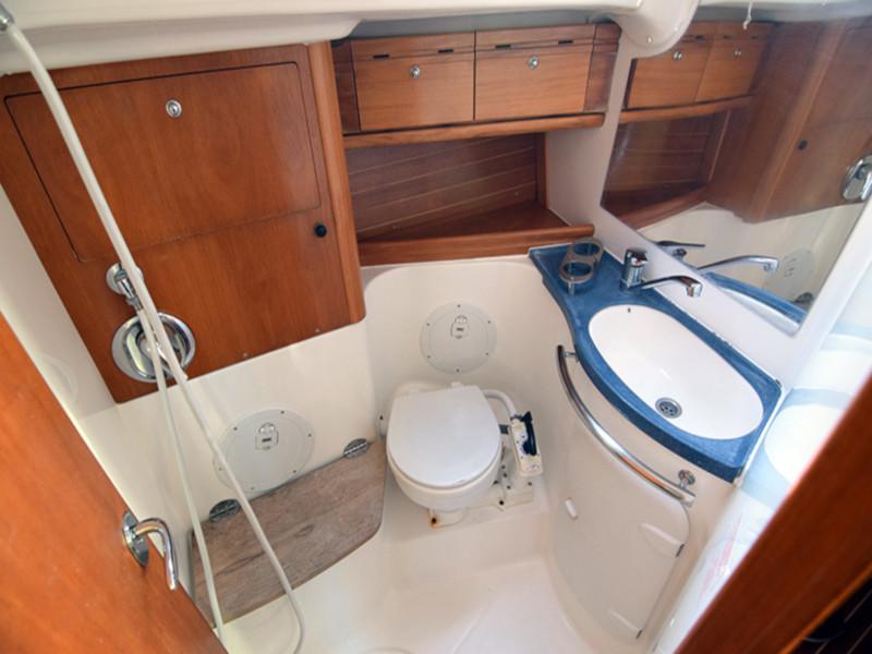 Book yachts online - sailboat - Bavaria 50 Cruiser - Efkrasia - rent