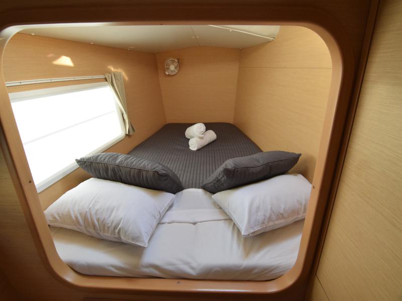 Book yachts online - catamaran - Lagoon 380 - Semele - rent