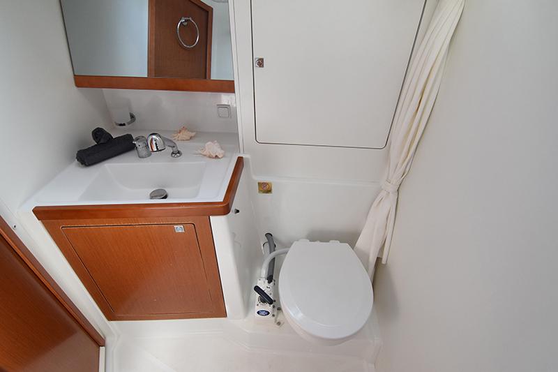 Book yachts online - sailboat - Oceanis 48 - Butterfly (A/C - Generator - 12 pax) - rent