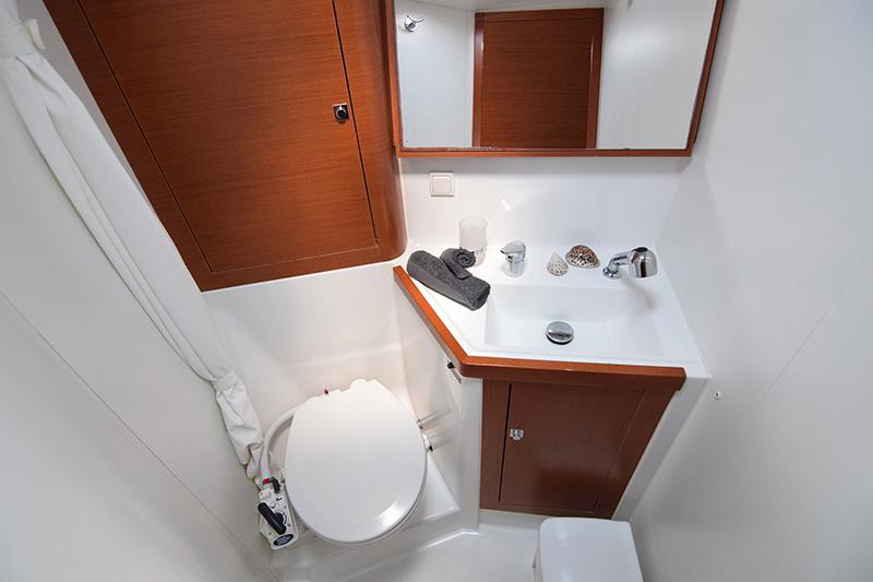 Book yachts online - sailboat - Oceanis 41 - Bolero (Refit 2020) - rent