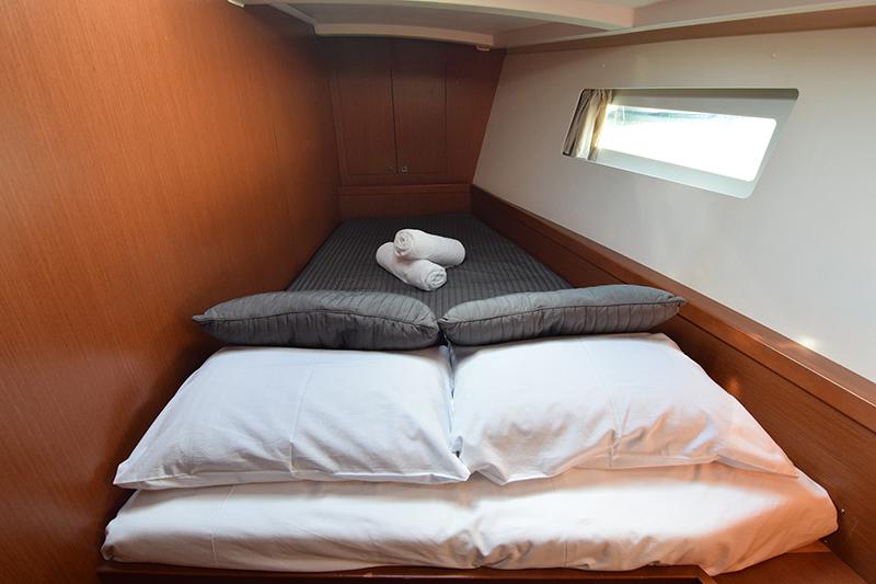 Book yachts online - sailboat - Oceanis 45 - Aida (Refit 2019) - rent