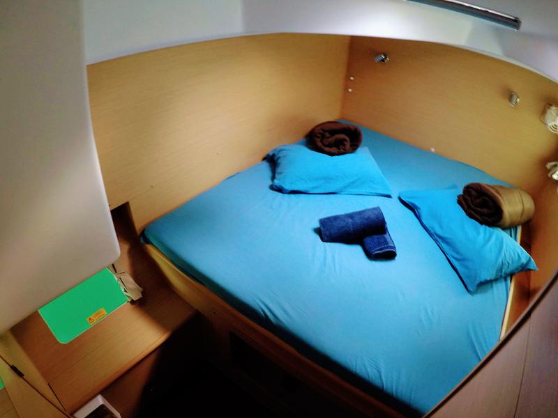 Book yachts online - catamaran - Lagoon 380 - Dattilo - rent