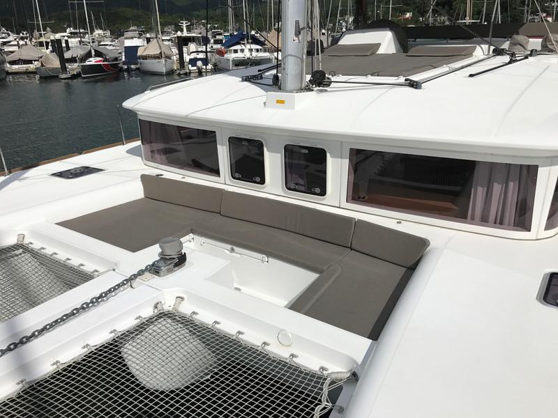Book yachts online - catamaran - Lagoon 450 Flybridge - Helena (A/C &amp; Generator) - rent