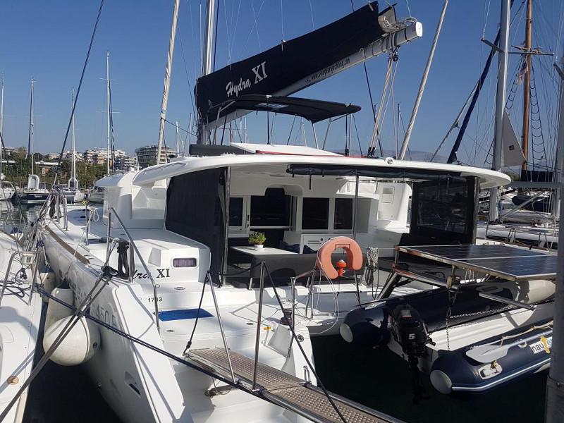 Book yachts online - catamaran - Lagoon 450  Flybridge - Hydra XI - rent