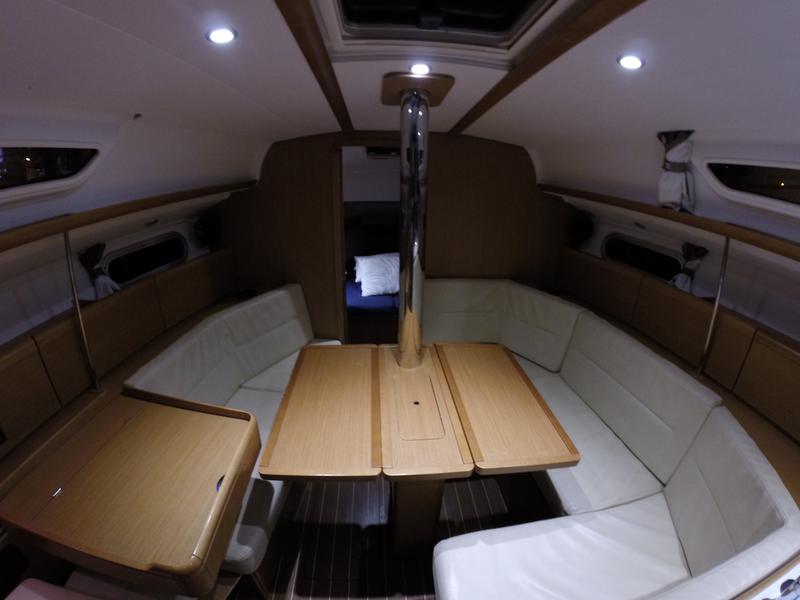 Book yachts online - sailboat - Sun Odyssey 36i - Agatha  - rent