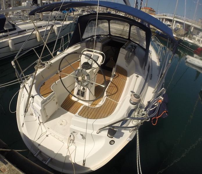 Book yachts online - sailboat - Bavaria 32 - Lucija  - sails 2018/solar panels - rent