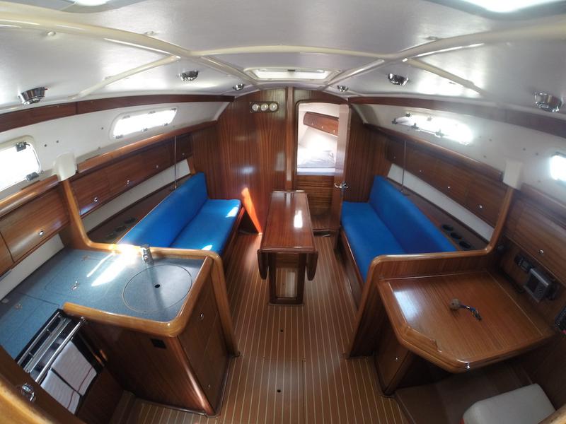 Book yachts online - sailboat - Bavaria 32 - Lucija  - sails 2018/solar panels - rent