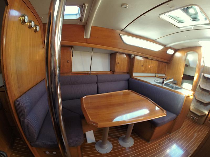 Book yachts online - sailboat - Sun Odyssey 36.2 - Sea Dancer - rent