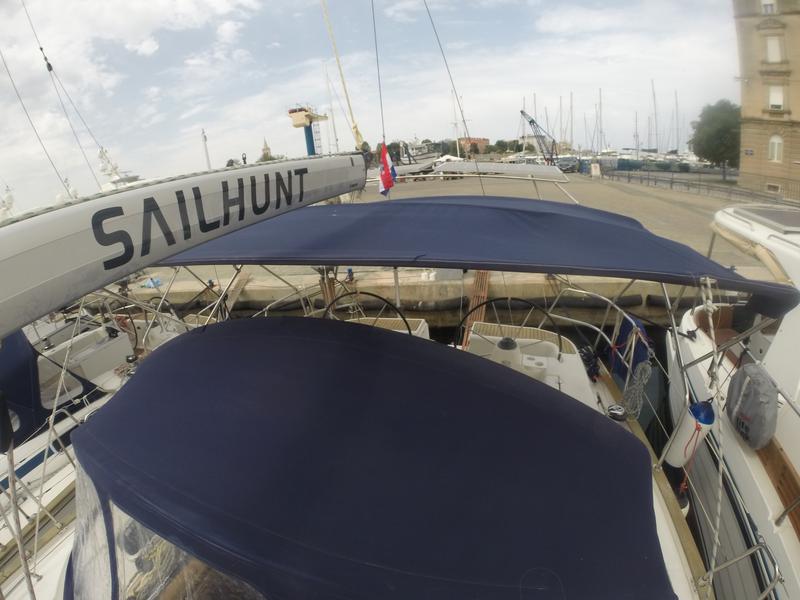 Book yachts online - sailboat - Bavaria 44 - Dišpet - sails 2019/solar panels - rent