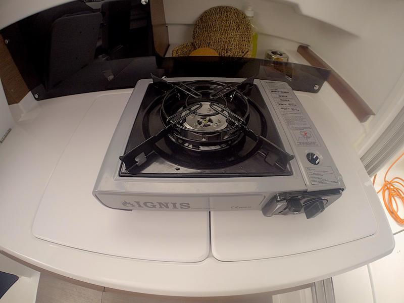 Book yachts online - motorboat - Merry Fisher 695 - DiV - rent